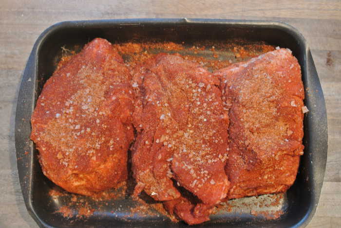 Porsaan kasslerpaistit kuivamarinoituna.