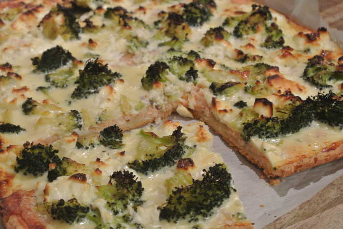 Lohi-parsakaalipiirakka