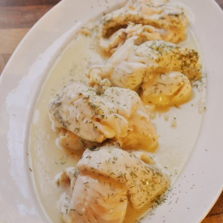 Kuharullat valkoviinikastikkeessa