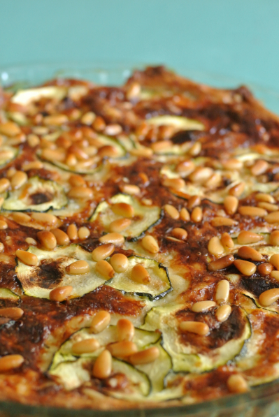 Kesäkurpitsa parmesaanipiiras