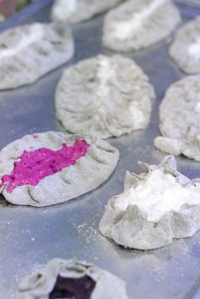 Tuunattuja karjalanpiirakoita