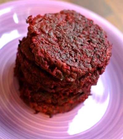 Punajuuripihvejä lettupannulla