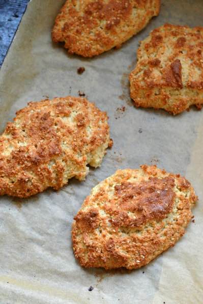 Mantelisämpylät uunista