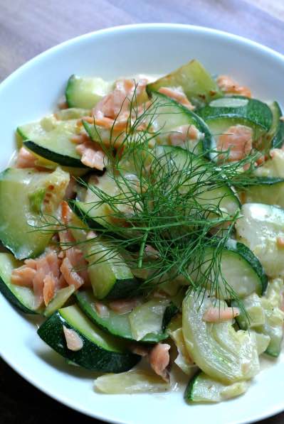 Kylmäsavulohi kesäkurpitsahöystö