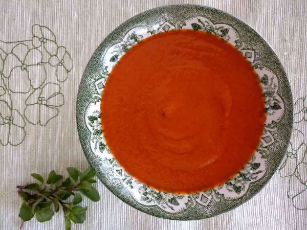 tomaatti_vuohenjuusto_keitto