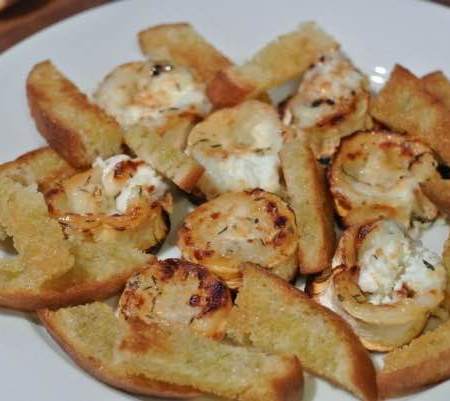 vuohenjuustoa_leipätikkuja